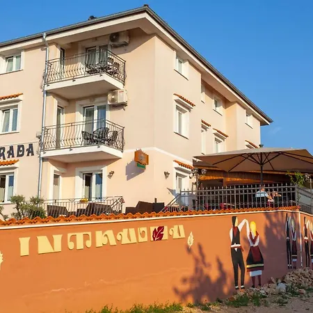 Διαμέρισμα Jadranka *