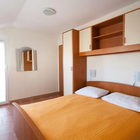 Apartment Jadranka Malinska