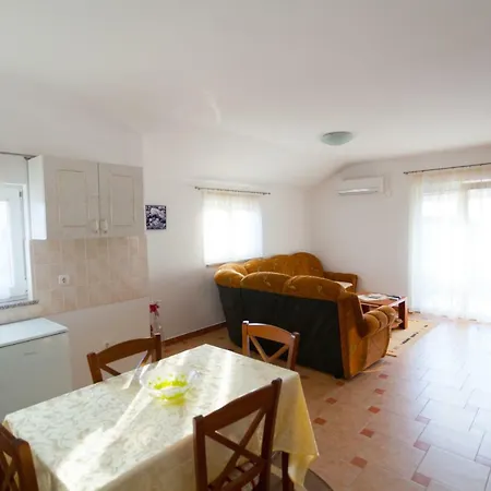 Jadranka Apartment *